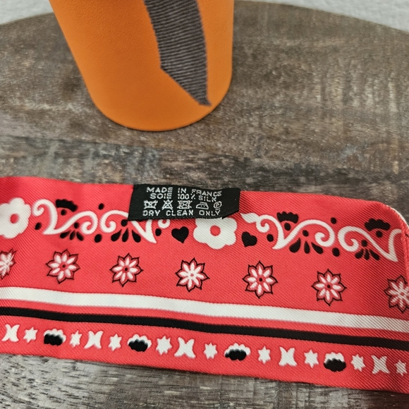 Hermès Peuple Du Vent Bandana Twilly Scarf - Picture 8 of 10